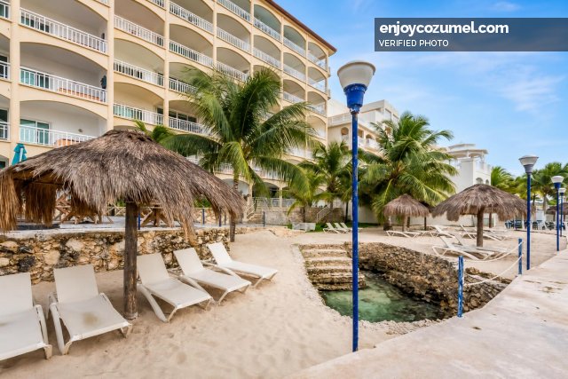 Cozumel_Gated_El Cantil_10397