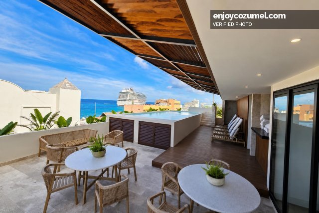 Cozumel_Gated_Athimar_14198