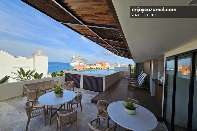 Cozumel_Gated_Athimar_14198